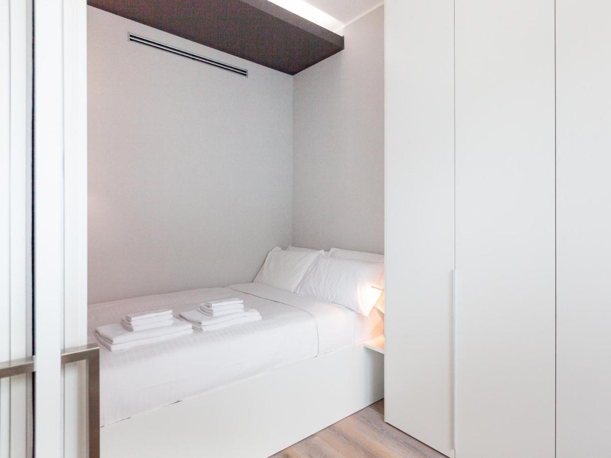 Easyhomes-City Centre Suites 米兰 外观 照片