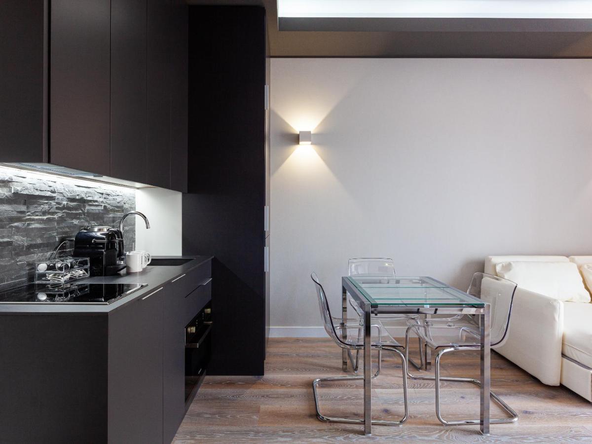 Easyhomes-City Centre Suites 米兰 外观 照片
