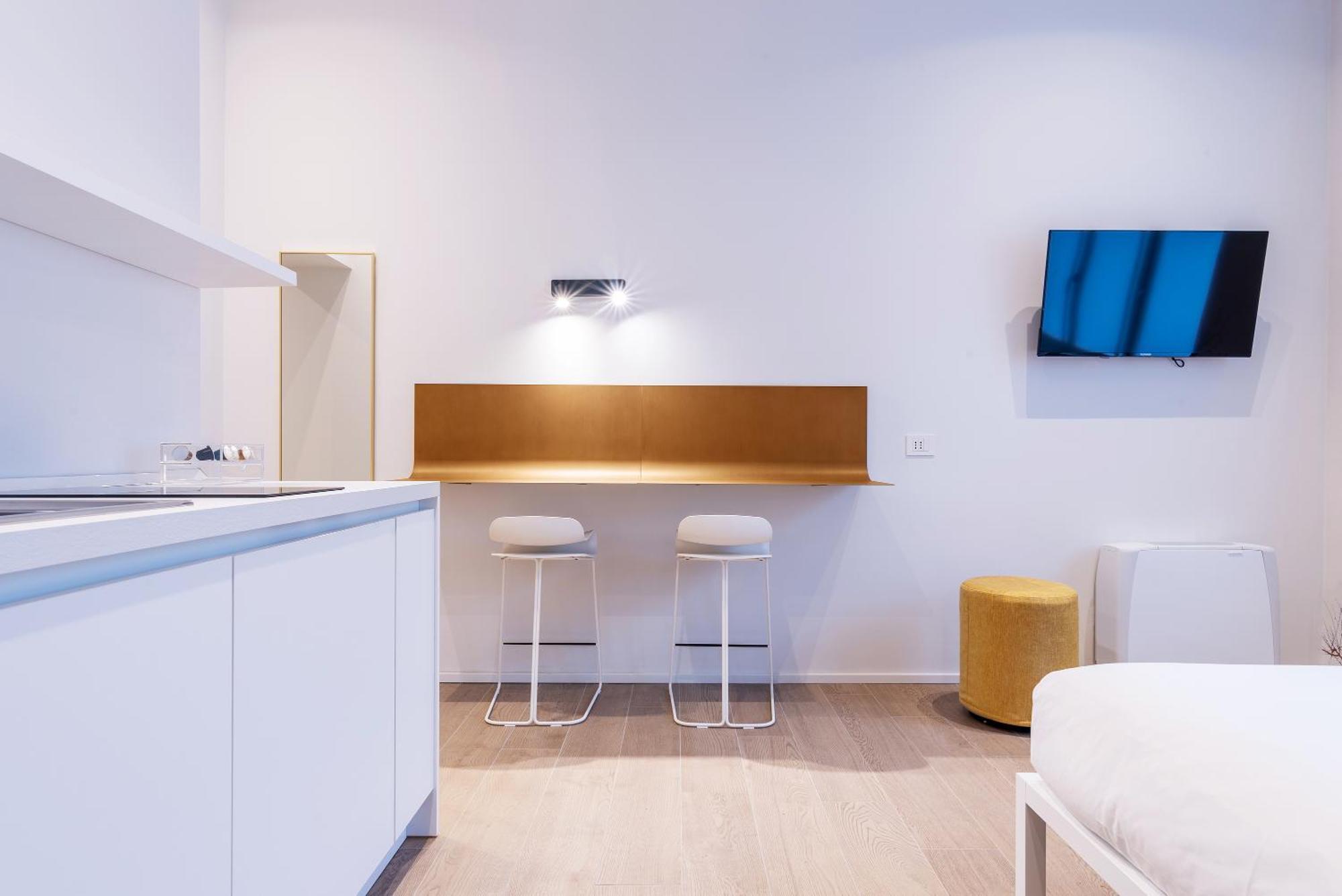 Easyhomes-City Centre Suites 米兰 外观 照片