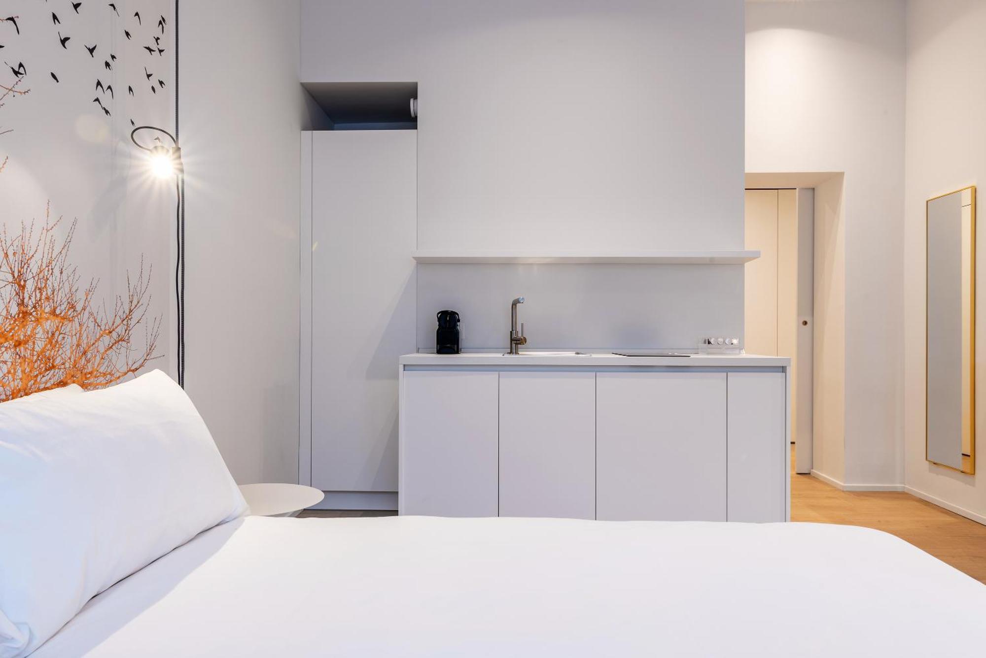 Easyhomes-City Centre Suites 米兰 外观 照片