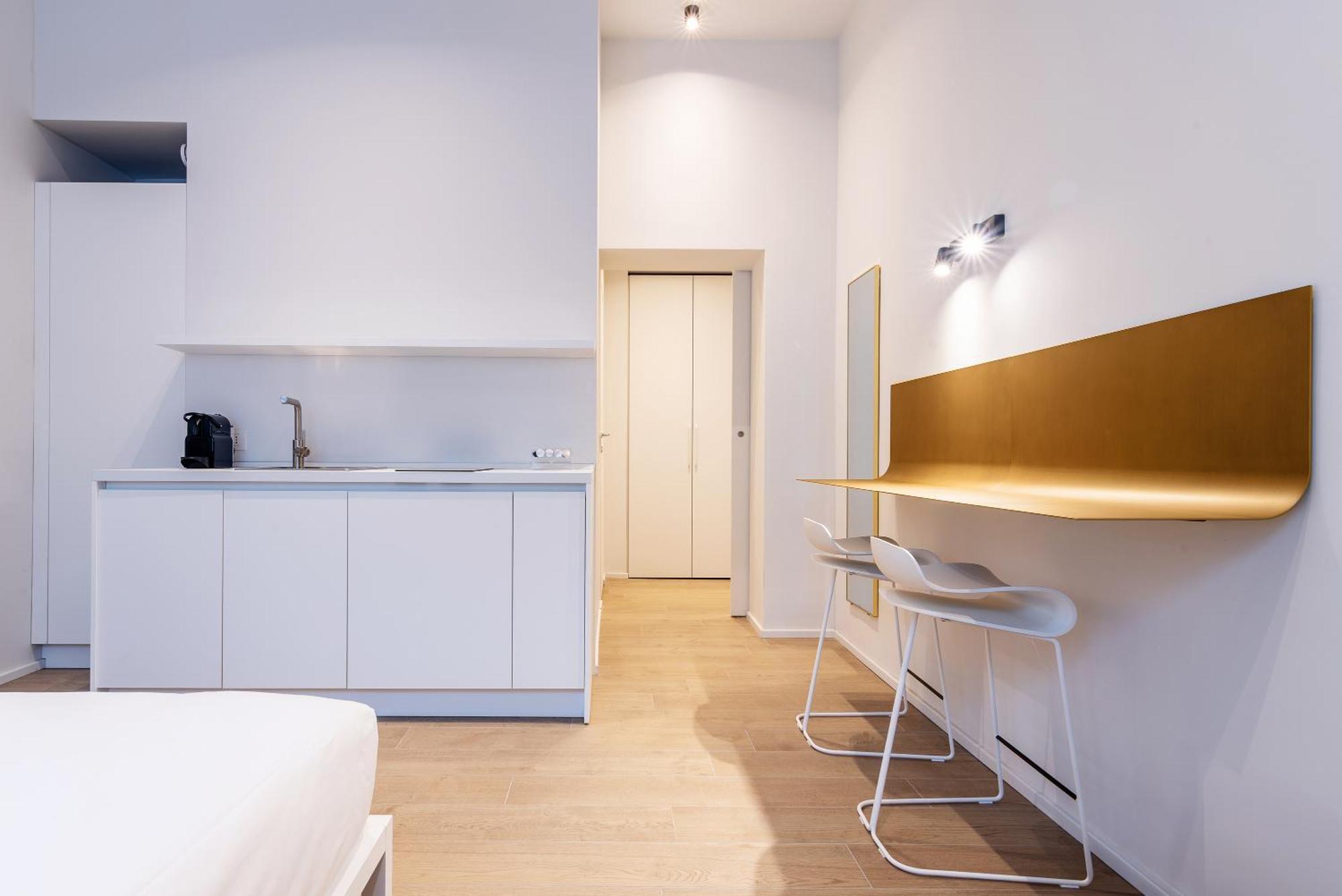 Easyhomes-City Centre Suites 米兰 外观 照片