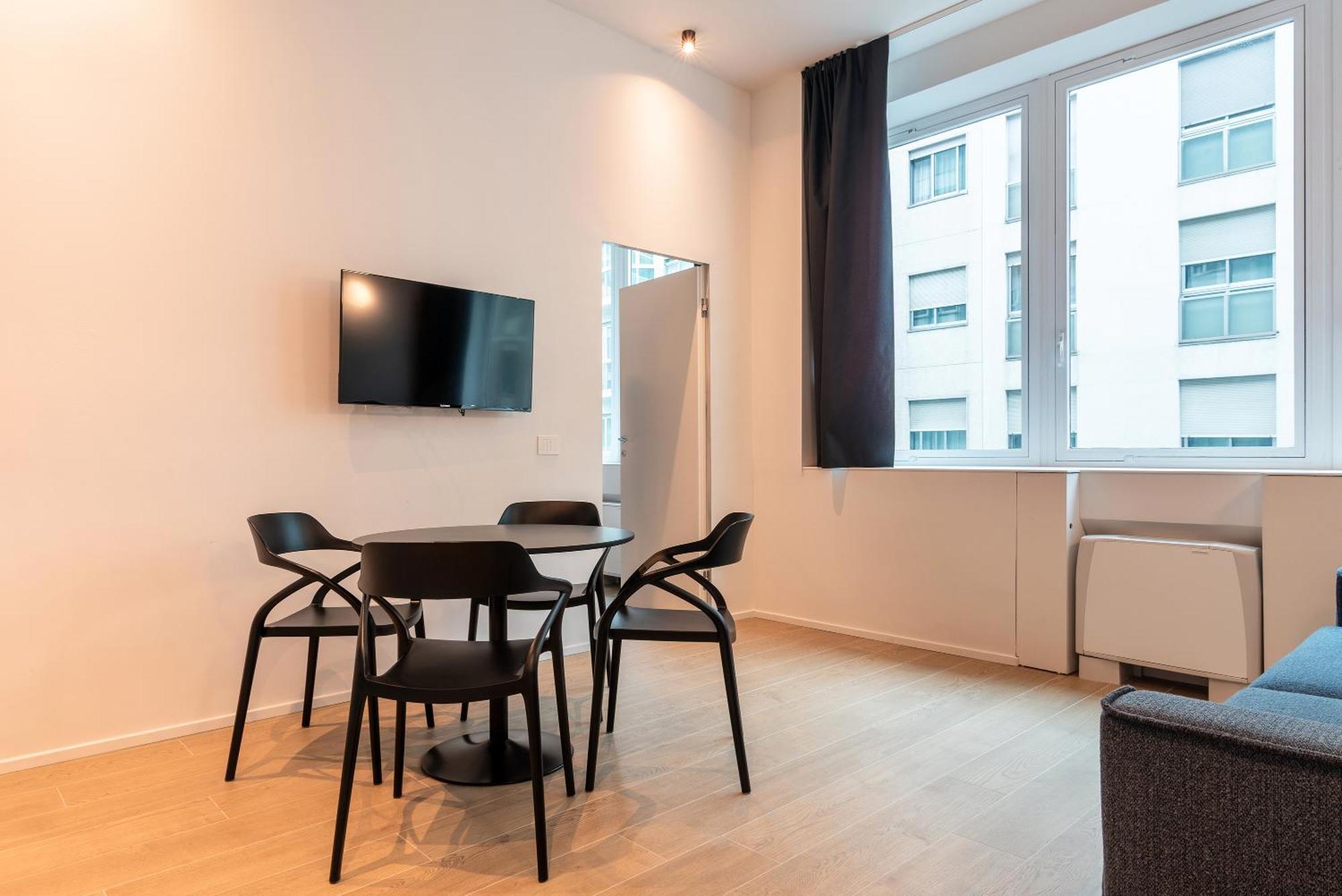 Easyhomes-City Centre Suites 米兰 外观 照片